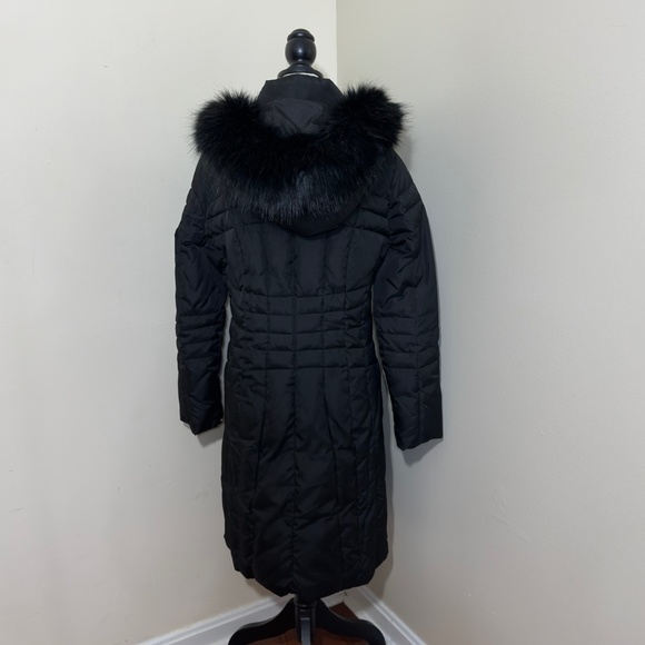 Calvin Klein || Woman’s long Jacket with fur hoodie size small - Picture 5 of 16